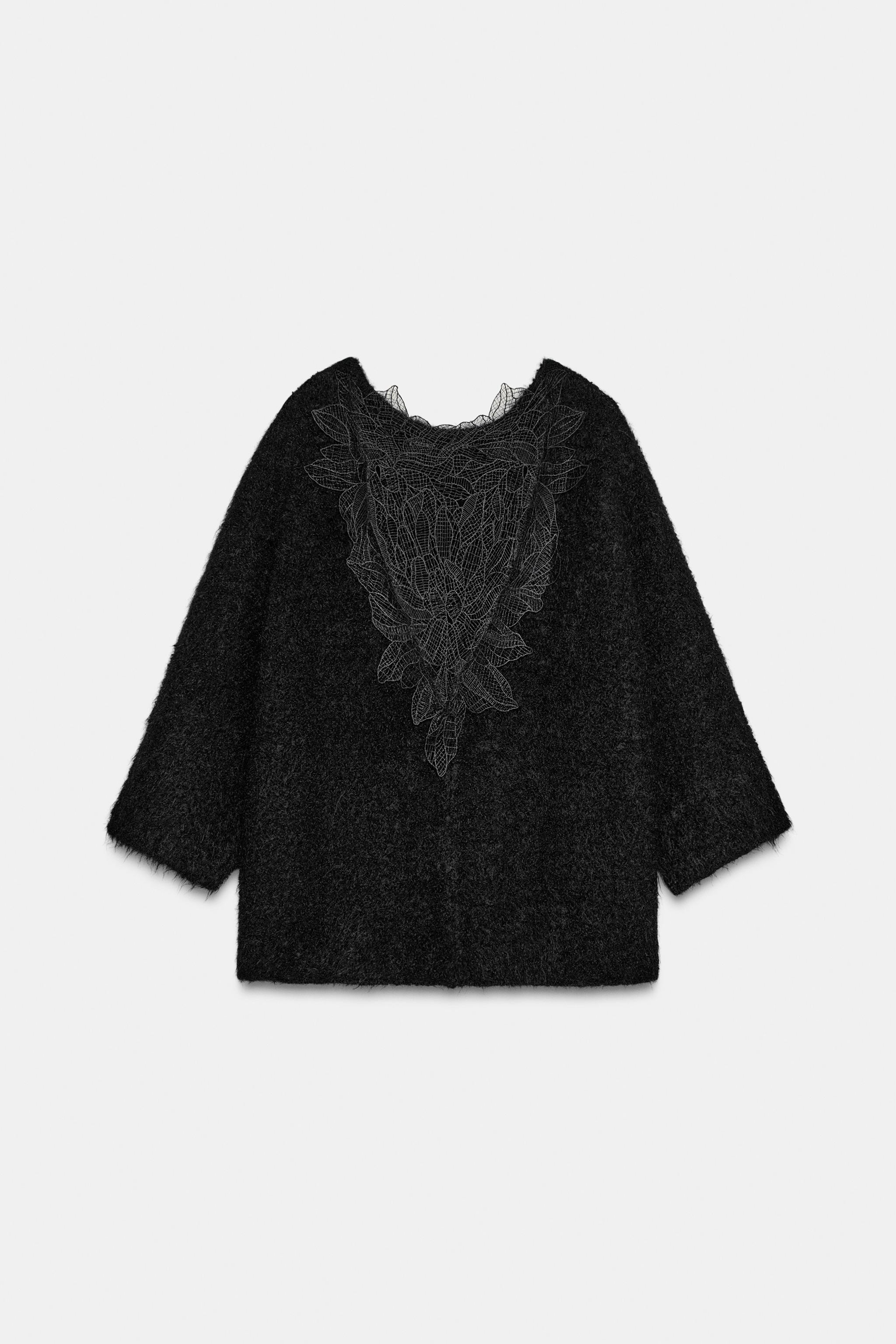 COMBINATION LACE KNIT SWEATER